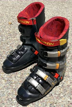 men's size 10 salomon alpine ski boots site craigslist.org Ski Boots-Men's Salomon Evolution 9.1 men's size 11 in great condition -  sporting goods - by owner - sale