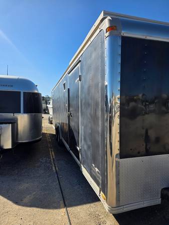 1998 HALLMARK  RACE TRAILER 1