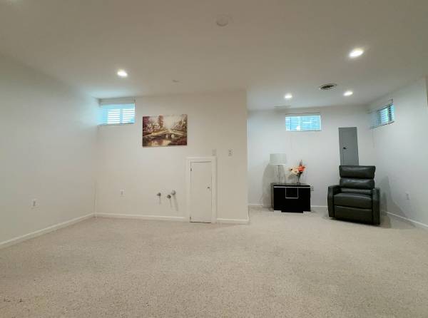 $1,500 / 1br - Basement Nice Furnished with Bedroom, Private Bath, Entrance & Parking (Chantilly)64040030678914123