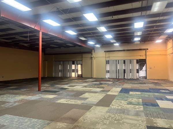 $2,700 COMMERICIAL OFFICE SPACE FOR RENT (RALSTON)64020843522434124