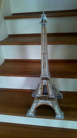 3 D Eiffle Tower Puzzle 1