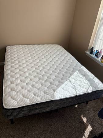 New Mattresses NEVER USED Need Gone 1