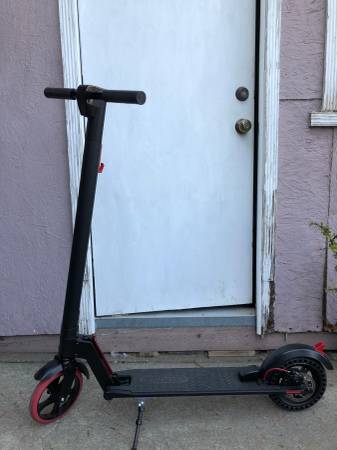 Adult Kick Scooter with Disc Brake STRONG Aluminum Frame - $150 (alameda)63470926276867120