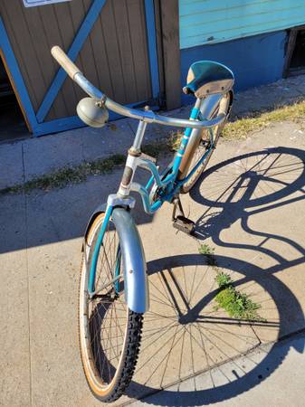 Polar bear ladies cruiser bike circa 1950s - $200 (National city)63470103689217121