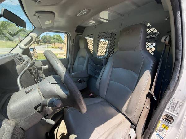 2012 Ford E-350 Van - Photo 8