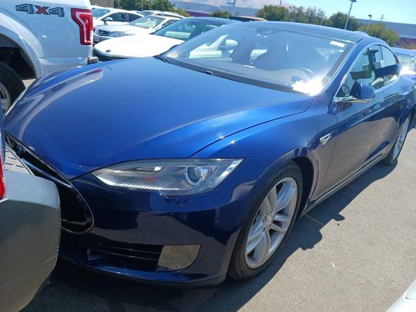 2015 Tesla Model S 85D / Carga rápida transferible gratuita / Título limpio - $15.995 (Gardena)63507643861891121