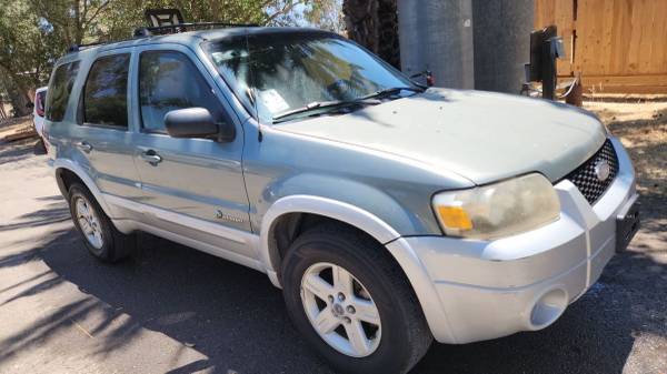 2005 Ford Escape 4x4 4WD Electric Hybrid Sport Utility 4D SUV - $1,950 (Real Deal Auto)63619131794177121