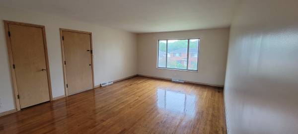 $950 / 2br - 1050ft2 - 492 Treeside Dr, 2 Bdrm, 2 Bath Apartment (North Hawkins & Thurmont)63661042446465121