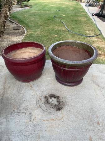 CERAMIC POTS 1