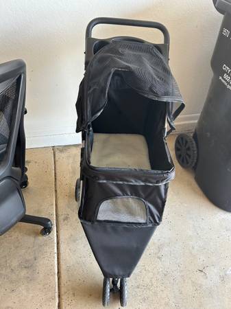 Dog stroller 1