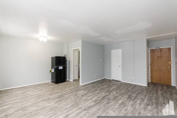 $1,695 / 2br - 2 bedroom, 1 bathroom (Rogers Park)63898858761602122