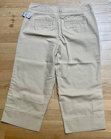Talbots Long and Capri Pants - NEW with Original Tags -Sizes P6 and P8 - $10 (NE Atlanta - inside I-285)63469932201475123