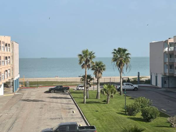$1,400 / 1br - Better than the rest (Corpus Christi)64036537455363122