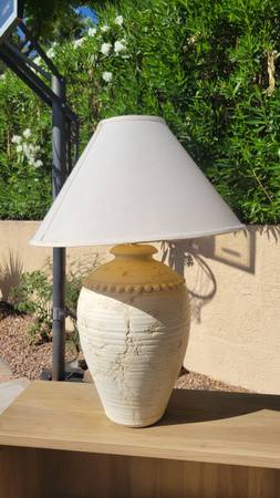 table lamp with shade 1