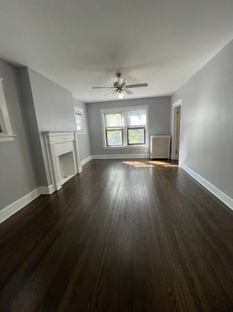 $1,775 / 2br - Beautiful and Affordable! Albany Park Location! (Albany Park)63960010007939122