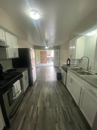 $1,425 / 2br - 1154ft2 - Apartamento de 2 habitaciones y 2 baños (Dallas)63796375960705122