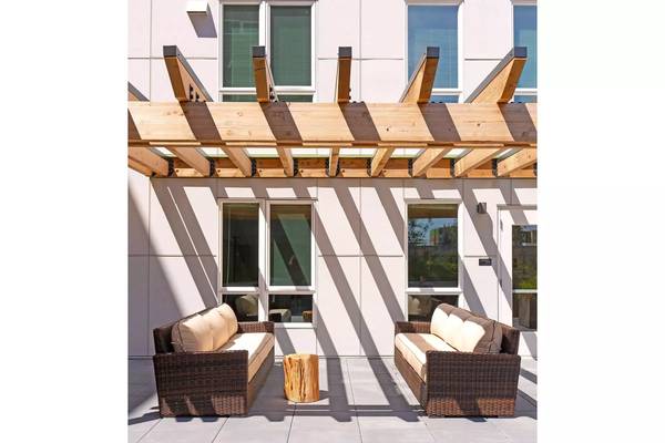 $1,395 / 1br - 542ft2 - Simply beautiful 1 bed / 1 bath in prime Seattle neighborhood (Seattle)63688277718403122