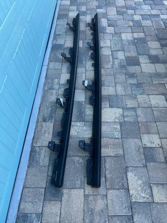 Jeep Gladiator side rails 1