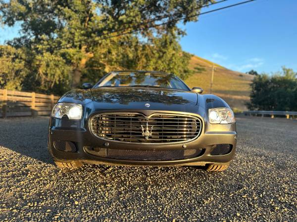 2005 Maserati Quattroporte - Mantenida con cariño, color GRIS PÁLIDO RARO, pocos kilómetros - $12,900 (Danville)63469885008899123