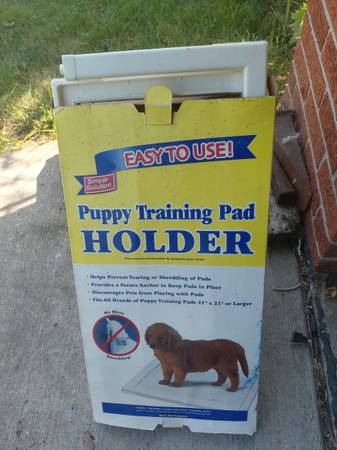 Puppy  training  pad holder 1