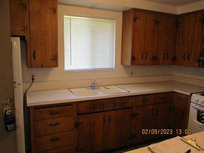 $1,600 / 2br - 2bd 1ba Duplex Patio grande y ubicación conveniente (Springfield)63977274866563120