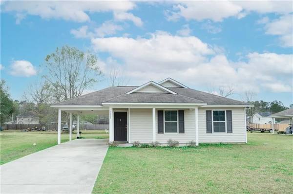 $1650.00 / 4br - 4 beds 2 bath house with a huge backyard63902819472642120