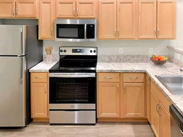 $2,238 / 2br - 979ft2 - Central Lacey beckons! Secure this 2 bed, 2 bath now! (Lacey - East Towne Center)63884888665473123