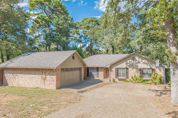 $2600.00 / 3br - 1971ft2 - Beautiful home in Tyler, Texas!64037559693955120