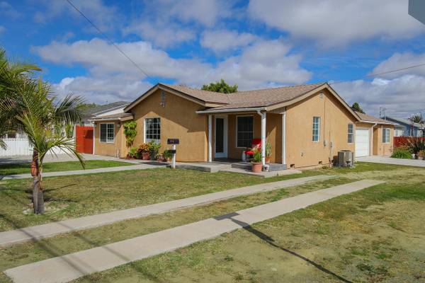 $3,195 / 3br - 1300ft2 - 3,195 3bed Beautiful Home- Hilltop Dr and Naples AREA (Chula Vista)63866049899395120