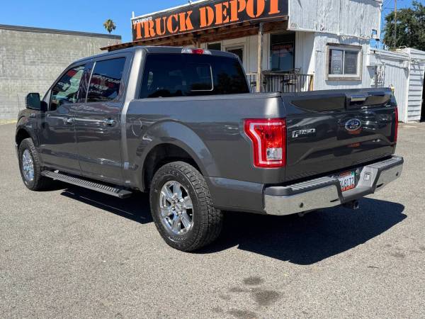 2015 Ford F-150 XLT 4x2 - Photo 5