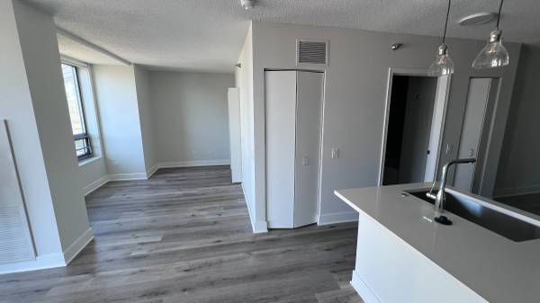 $2,039 / 1br - Convertible Apartment - Renovated - In Unit Laundry (Fulton River District)63960013734786120