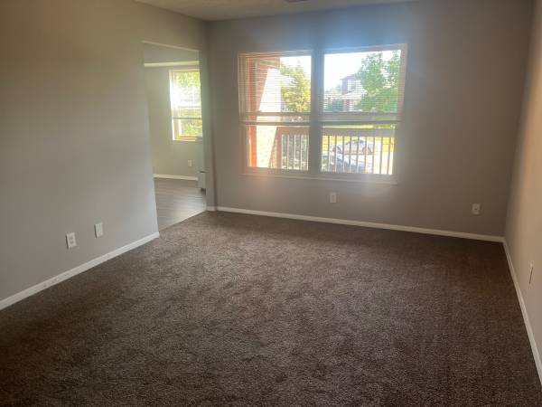 $850 / 2br - SPACIOUS APARTMENT - GORDON SMITH (HAMILTON, OH)63974469067010121