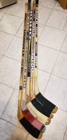 Right handed wood hockey sticks 1