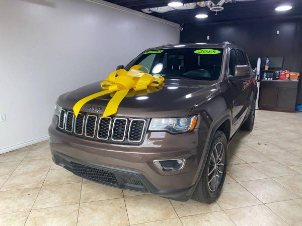 2018 Jeep Grand Cherokee Altitude 4x2 SUV de 4 puertas, todos aprobados, 0 de entrada - $11,495 (+ sin licencia de conductor, sin problema, todo gestionado internamente, placa y título incluidos)63488121264257121