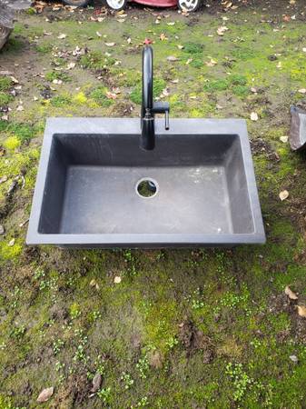 Kitchen sink standard size with faucet 1