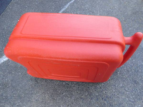 Outboard Fuel TANK - $39 (Tacoma)63471360503811123