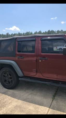 2009  - 3.8 Liter V6 Jeep Wrangler 6 Speed Manual - $9,500 (Slidell, LA)63438974621699122