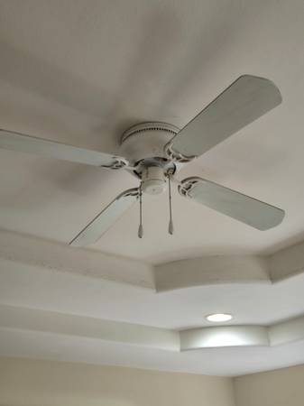 Ceiling Fan Works Good Se Habla Espanol 1