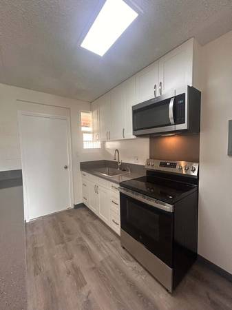 $2,040 / 2br - 650ft2 - Professionally Managed, Online Maintenance Request, Microwave (94-111 Pupunohe St, Waipahu, HI)63939665885058124