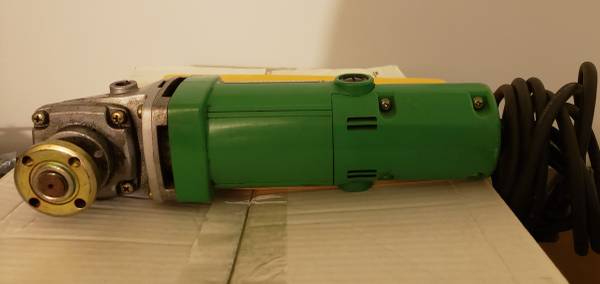 Hitachi 4 1/2 Inch Angle Grinder G 12SA 1