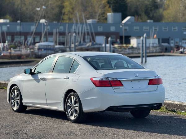 2015 Honda Accord LX (título limpio) - $8999,00 (Seattle)63441873981443123