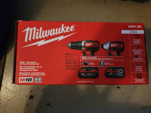 Drill Set Milwaukee 2 Drills 2 Battery Charger And Tool Bag NEW - $200 (Pembroke Pines)63471413840899121