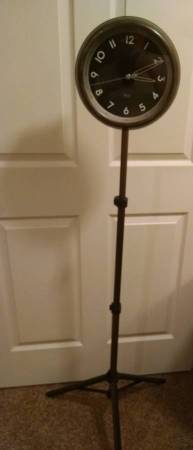 Decorative Clock on a Stand 1