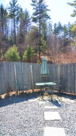 $2,200 / 2br - 2 Bed - 2 Bath / Beautiful 2 Story Townhouse Across from Mascoma Lake (Enfield)63931920169731124