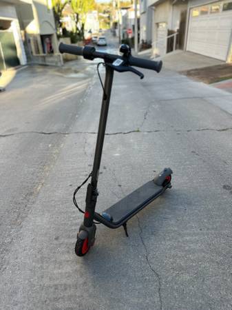 Segway Ninebot Zing C20 Electric Scooter 1