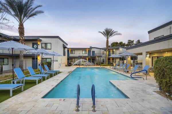 $1,050 / 450ft2 - Parcel Pending Package Service, In Home Washer & Dryer * (Uptown Phoenix)64024825016707123