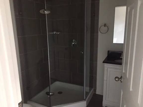 $4,200 / 3br - 1100ft2 - 3 bedrooms and 2 bath Central AC and Heat with washer and dryer in NE (Washington DC)64040363150723121