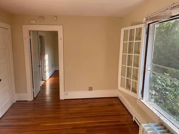 $700 / 1br - Cozy 1 Bedroom 1 Bath apartment. Available Now! (Asheville, NC)64029204837379121