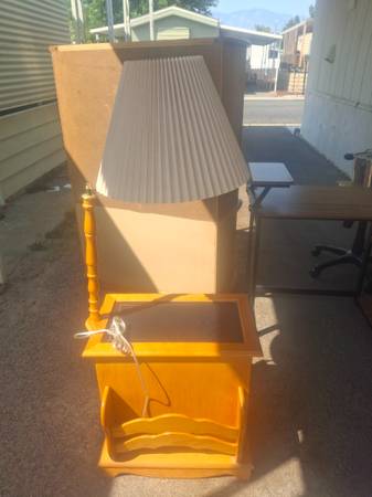 GOOD USED END TABLE W/BUILT IN LAMP & 2-COMPARTMENTS 1