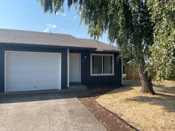 $1,895 / 3br - Rental property 3 bed 1 bath (Stayton)63660461092227120